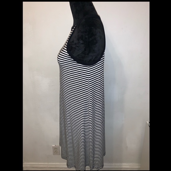 Casual Dress - Picture 3 of 4